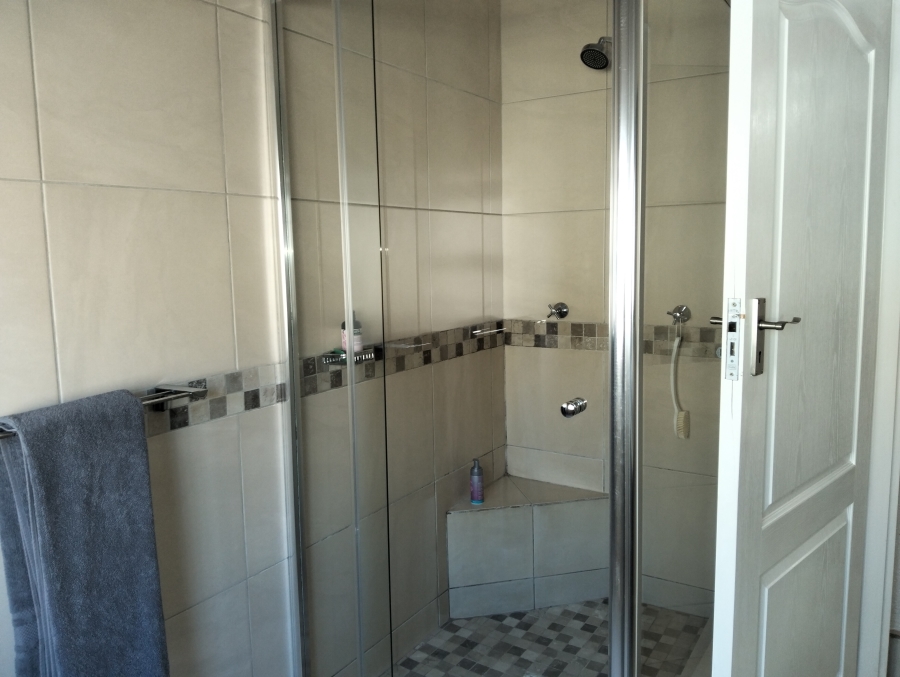 To Let 4 Bedroom Property for Rent in Brandwag Western Cape